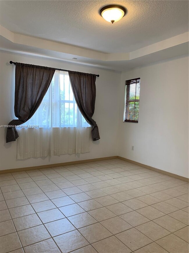 Building Photo - 3173 SW 153rd Pl