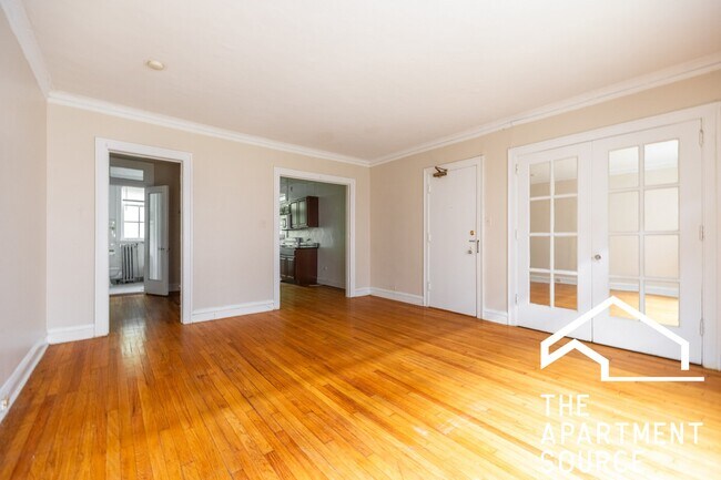 Building Photo - 911 Elmwood Ave