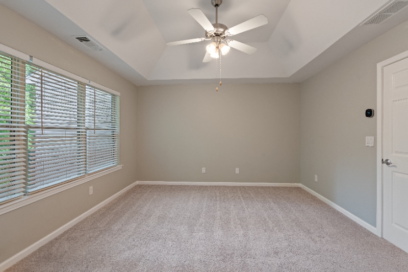 Building Photo - 145 Sunset Ln