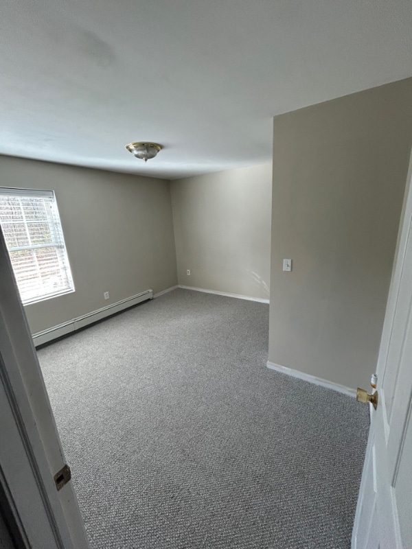 Building Photo - 269 South Rd