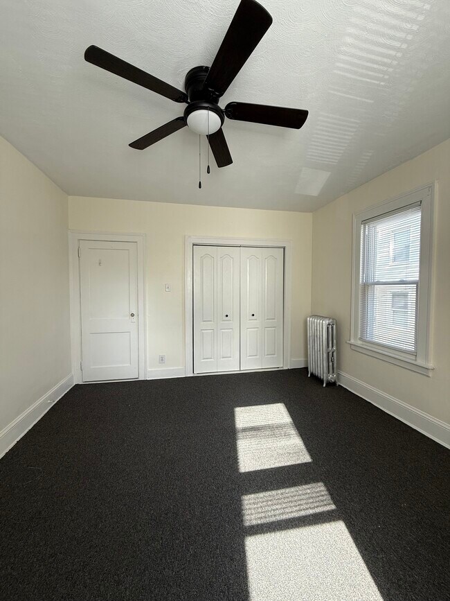 Building Photo - 75 Kelsey St