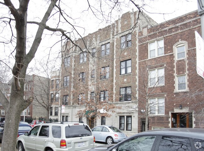 Building Photo - 948 W Cuyler Ave