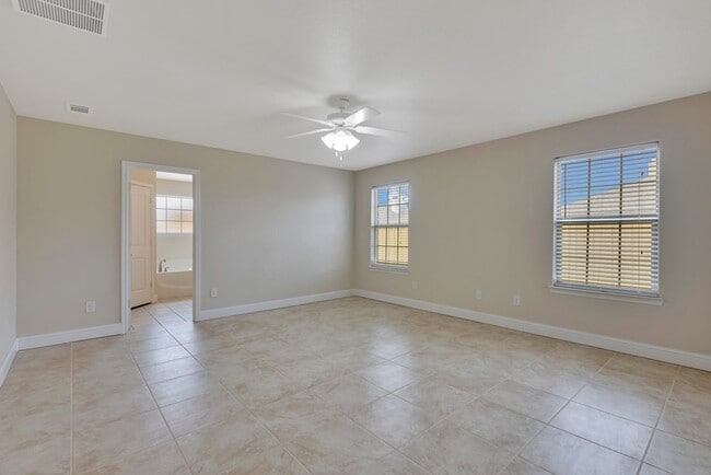 Building Photo - 409 E 97th St