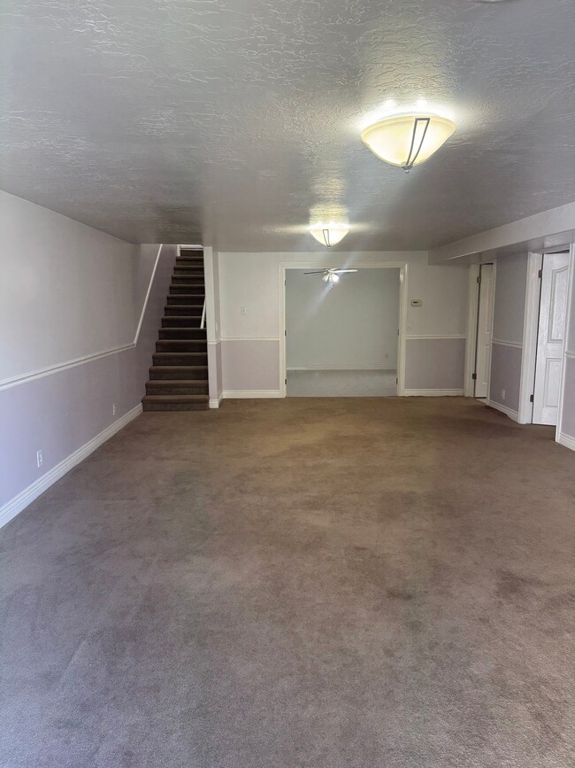 Building Photo - 7744 Mountain Estates Dr