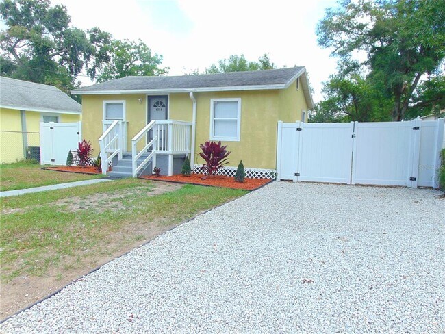 Primary Photo - 4214 E Palifox St