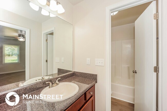 Building Photo - 4141 Macduff Dr