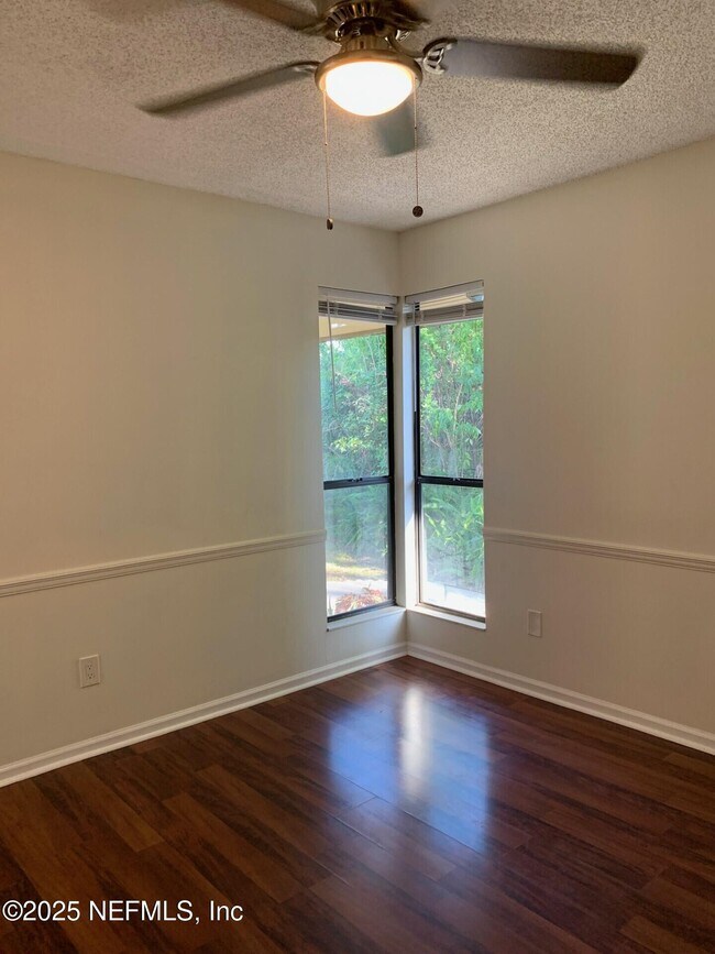 Building Photo - 9241 Arbolita Way