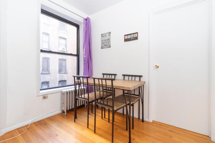Building Photo - 1415 Lexington Ave