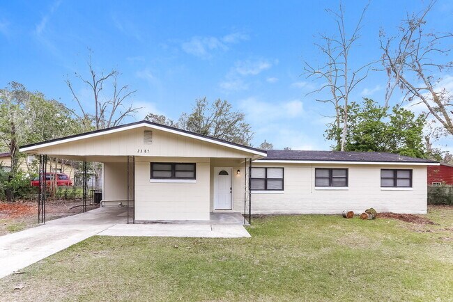 Primary Photo - 2387 Betsy Dr
