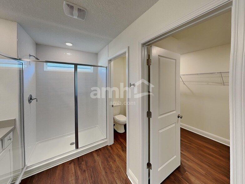 Building Photo - 16411 Cheyanne Ct