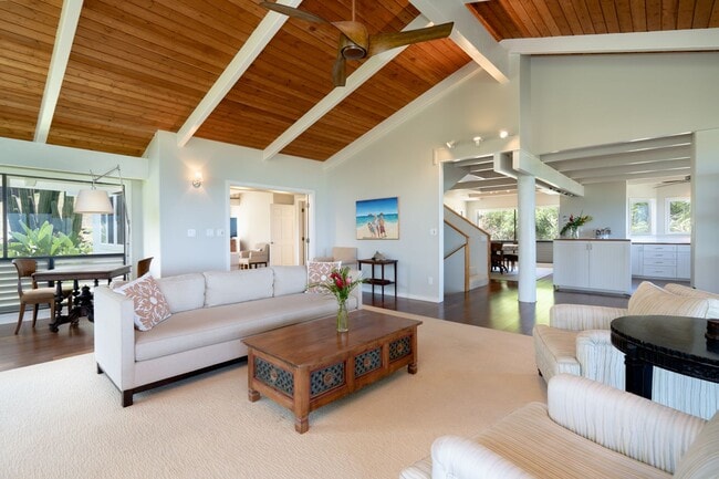 Building Photo - Enjoy Cool Breezes And Dazzling Views Of The Ocean Below At This Private, 4 Bedroom, 3.5 Bath Lan...