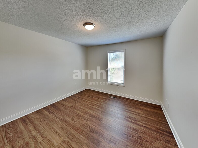 Building Photo - 1234 Piney Church Rd