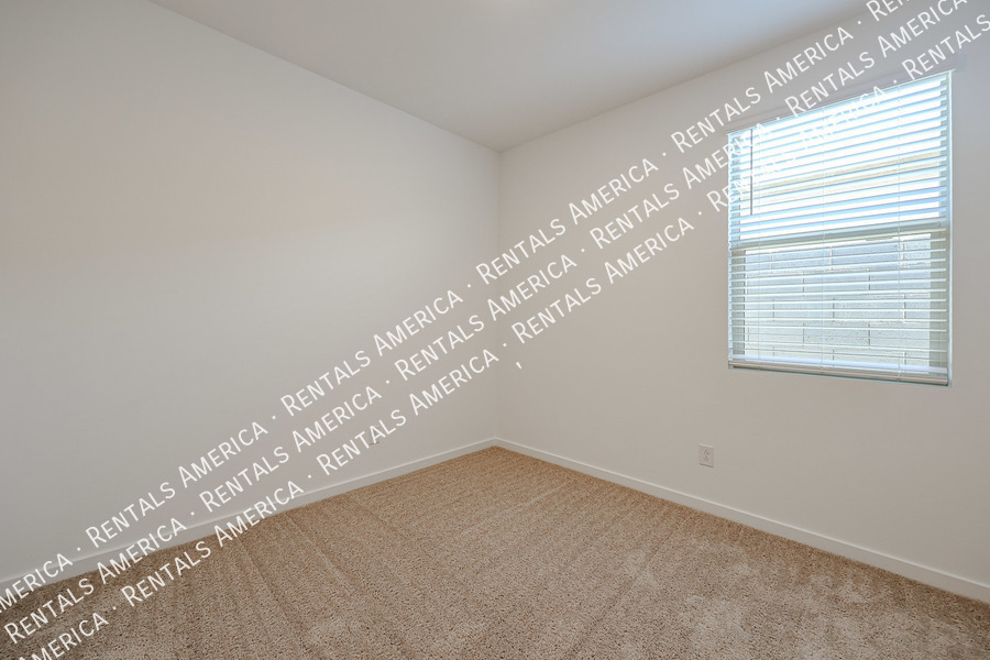 Building Photo - 15990 W Gray Fox Trl