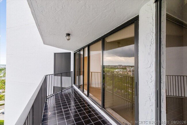 Building Photo - 300 Three Islands Boulevard