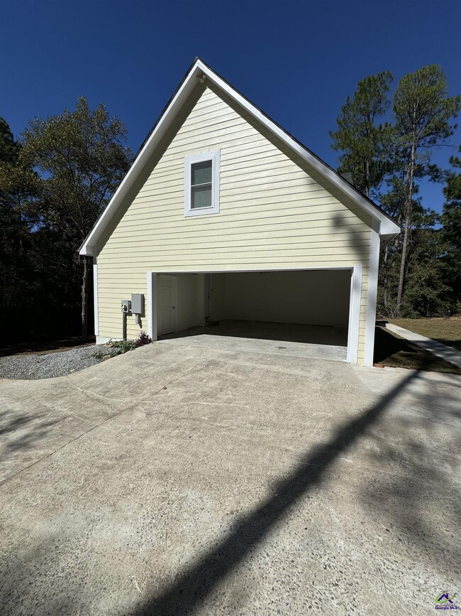 Building Photo - 104 Acorn Ridge Ct