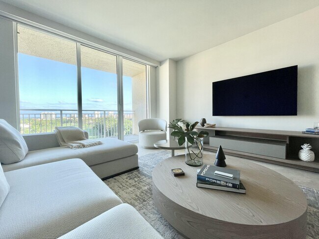 99 SE Mizner Blvd 99 SE Mizner - 99 Se Mizner Blvd Boca Raton Fl Building Photo 