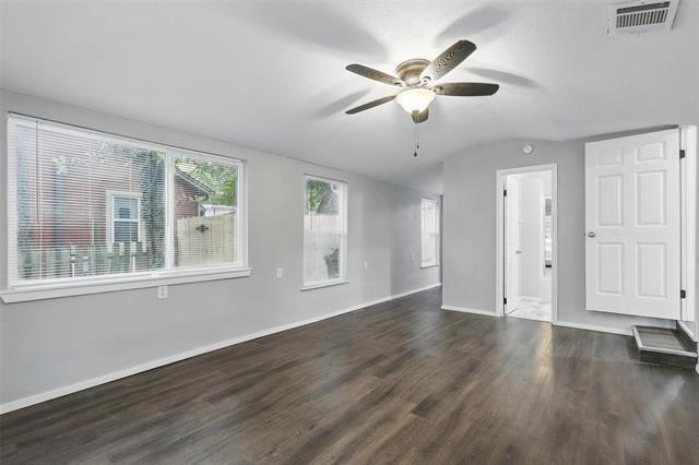 Building Photo - 9337 Heron Dr