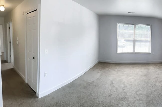 Building Photo - 421 W Water St