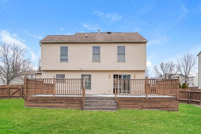 Building Photo - 2672 Fernwood Ave