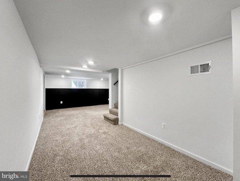 Building Photo - 3824 37th Pl