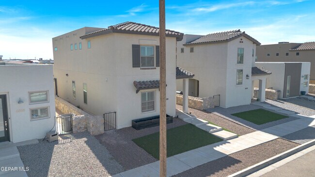Building Photo - 4529 Mark Avizo St