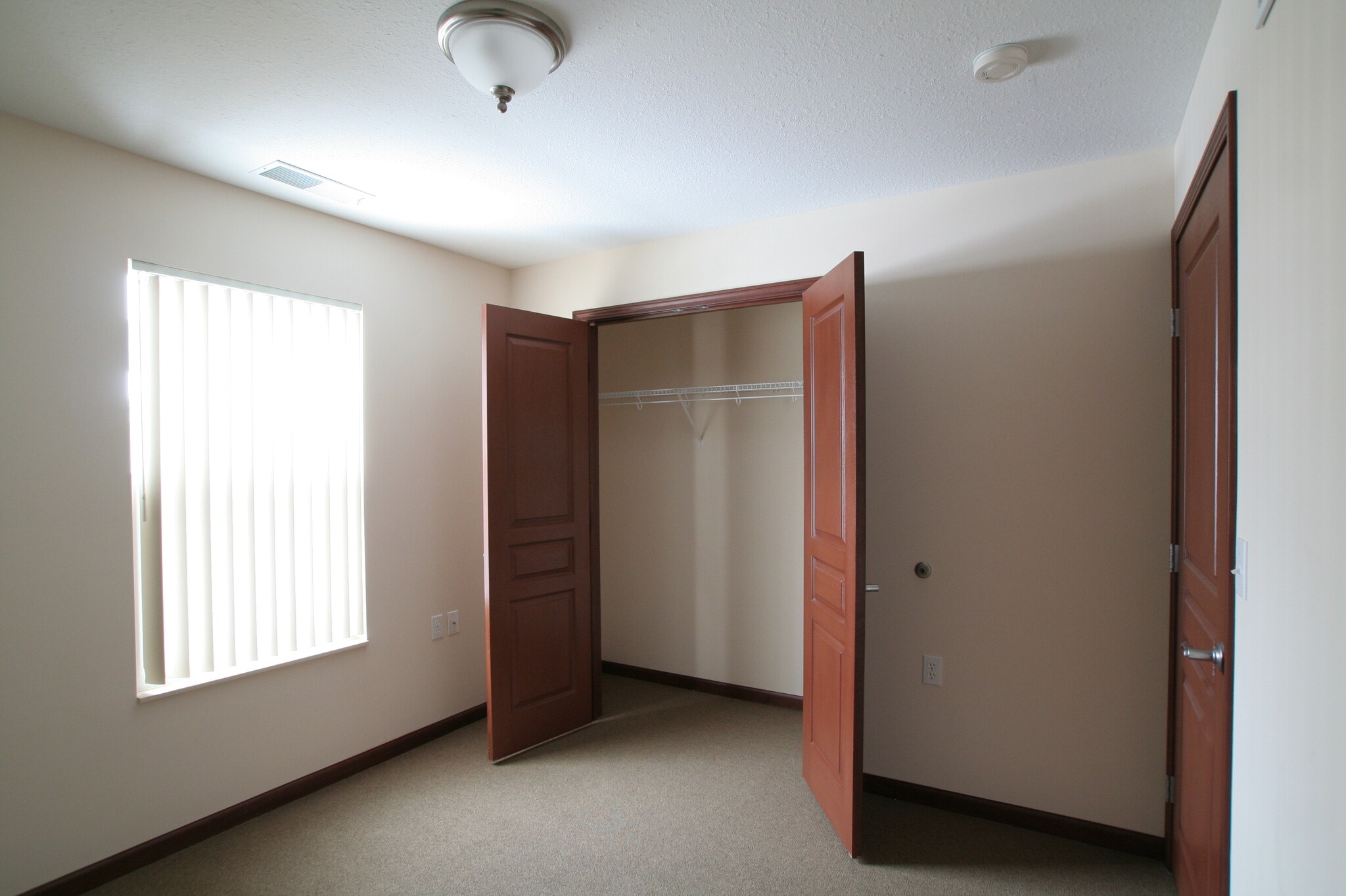 Building Photo - 306 Beeline Rd