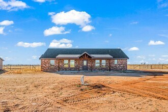 Building Photo - Country Living In Roosevelt ISD!