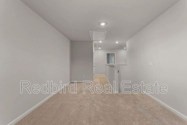 Building Photo - 1611 Manuka Ln