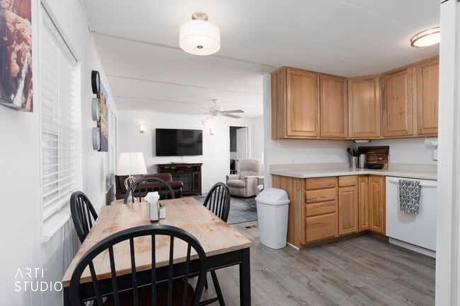 Building Photo - Charming fully furnished 2-bedroom + office home in Beaver Dam, AZ!