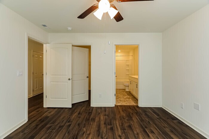 Building Photo - 5693 Timber Leaf Lp