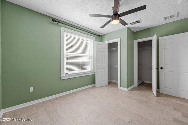 Building Photo - 2741 Hendricks Ave