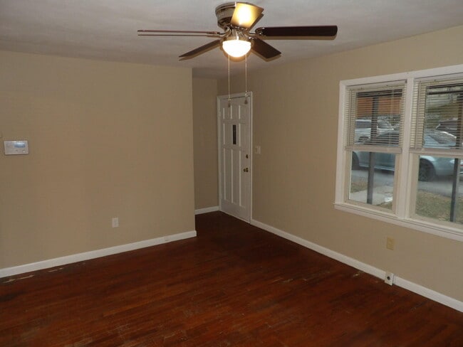 Building Photo - 146 Allnutt Dr