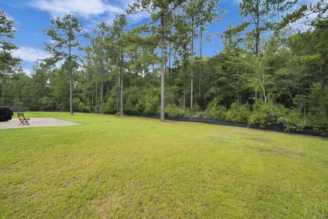 Building Photo - 68 Lincoln Way