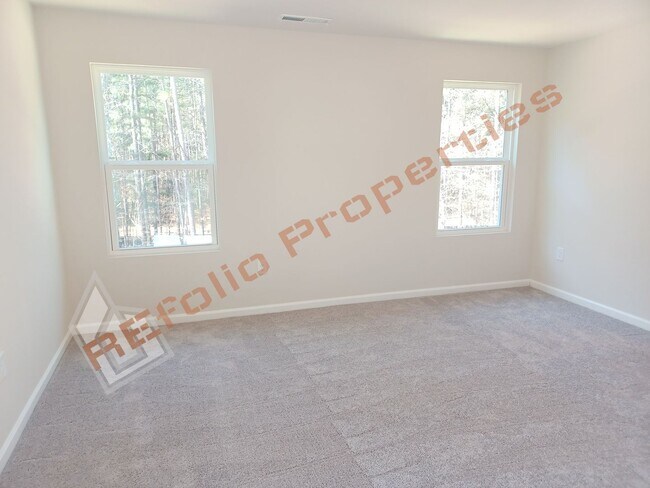Building Photo - Wonderful 3 Bedroom 2-Car Garage House wit...