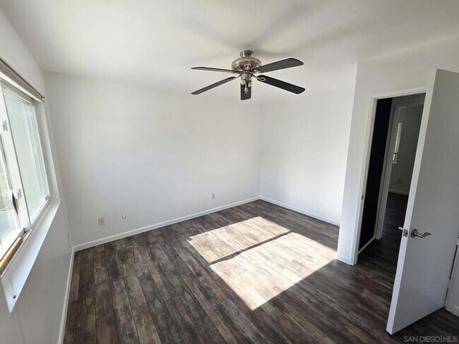 Building Photo - 2230 Ledgeview Ln