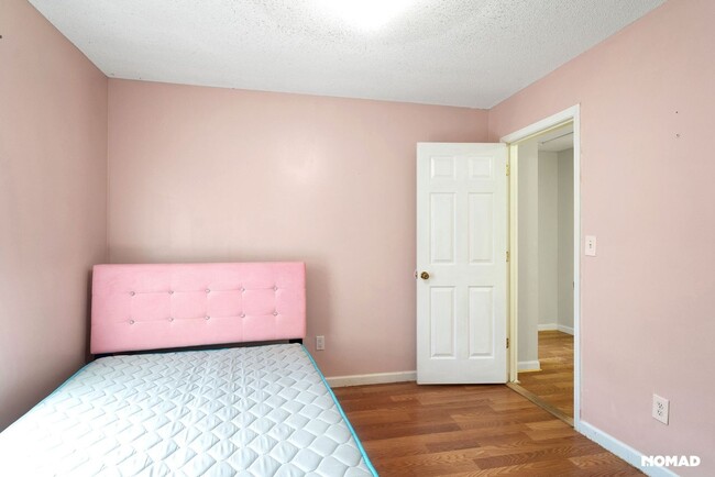 Building Photo - Charming 4BR House in Douglasville
