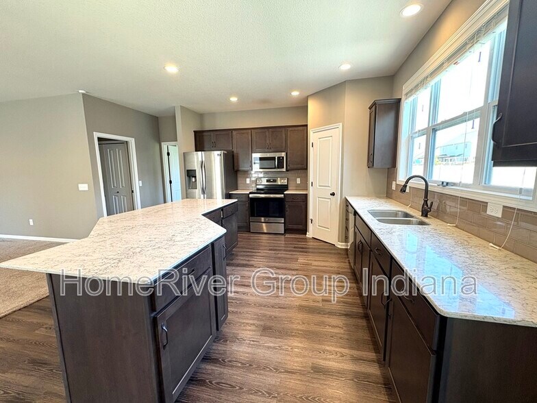 Building Photo - 12986 Mendocino Cv
