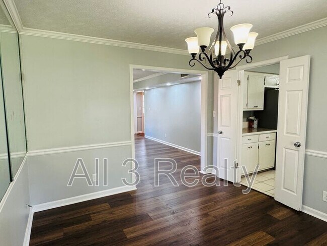 Building Photo - 5733 Hitching Post Ct
