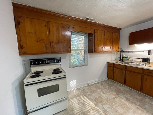 Building Photo - Single Family Home on Old Graves Mill Road