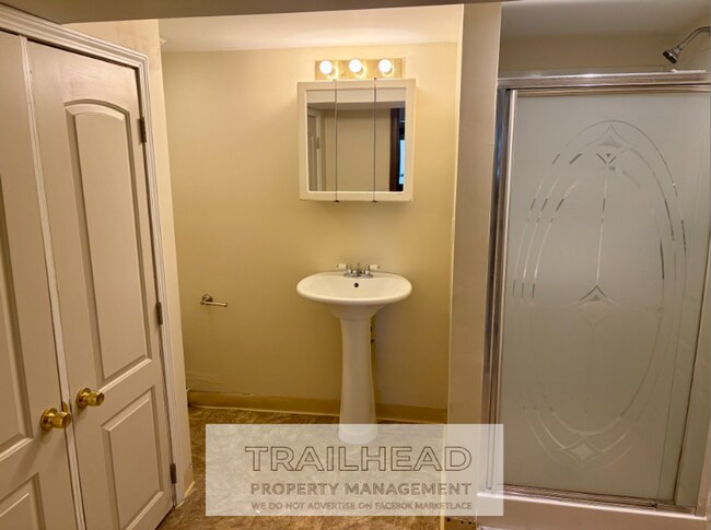 Building Photo - Spacious Living, Private Setting, Blue Springs Charm.