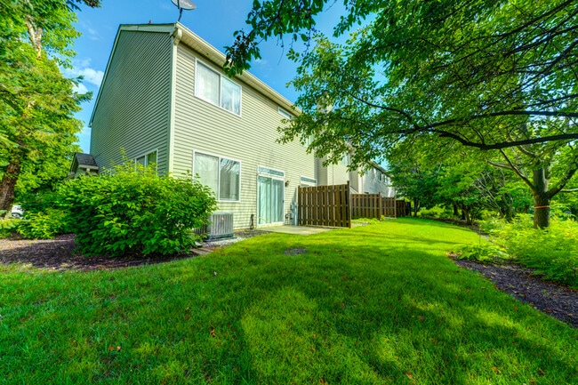 Building Photo - 1471 Doolittle Ln