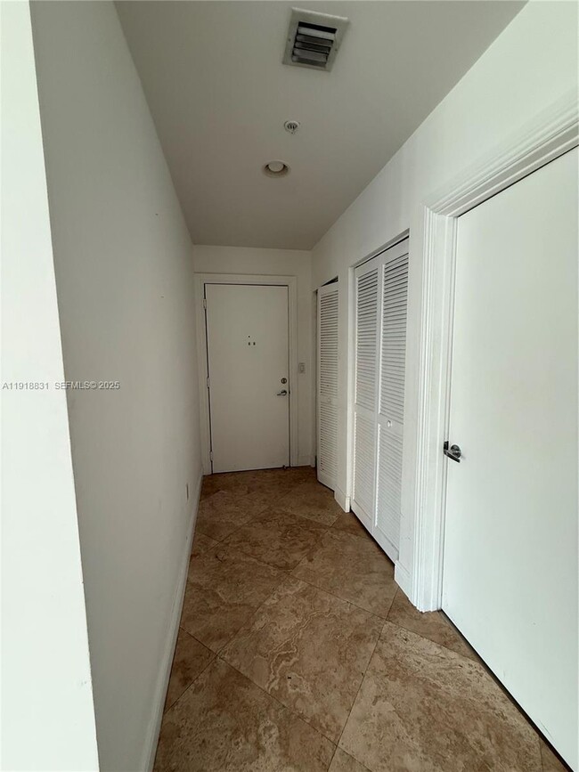 Building Photo - 133 NE 2nd Ave