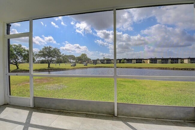 Building Photo - 974 Normandy Trail