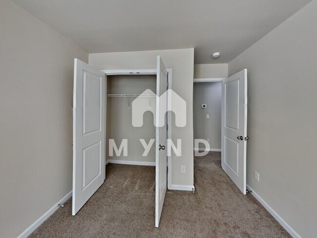 Building Photo - 5617 Newton Creek Dr