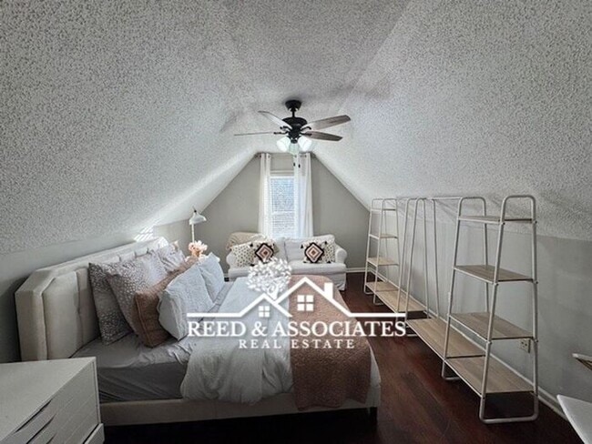 Building Photo - 4 bedrooms plus pool in Collierville!