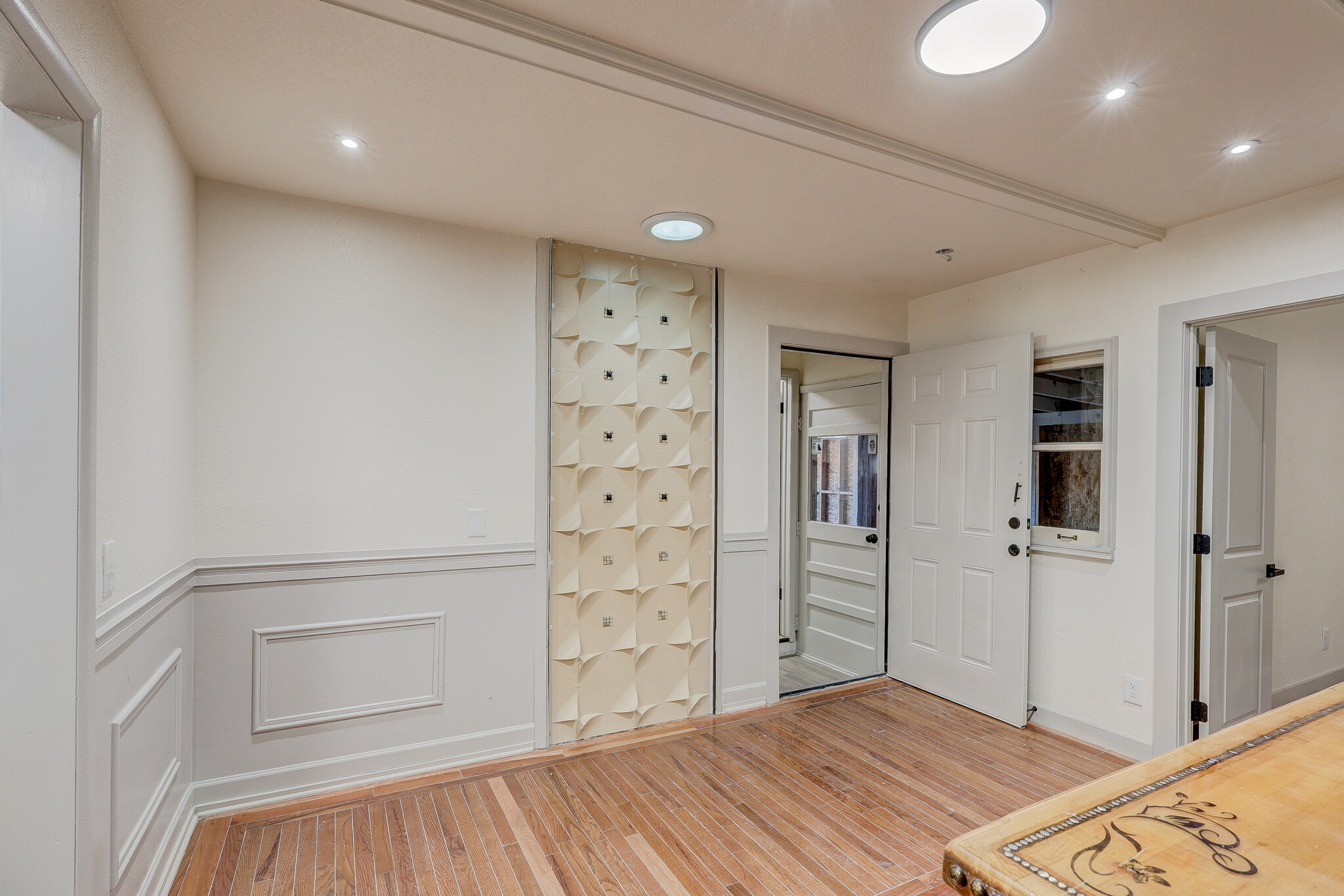 Building Photo - 2327 Fulton St