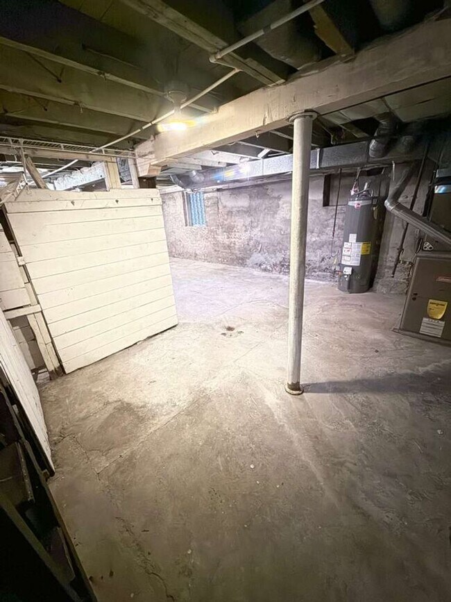 Building Photo - 3 Bedrooms 1 bath home for RENT!