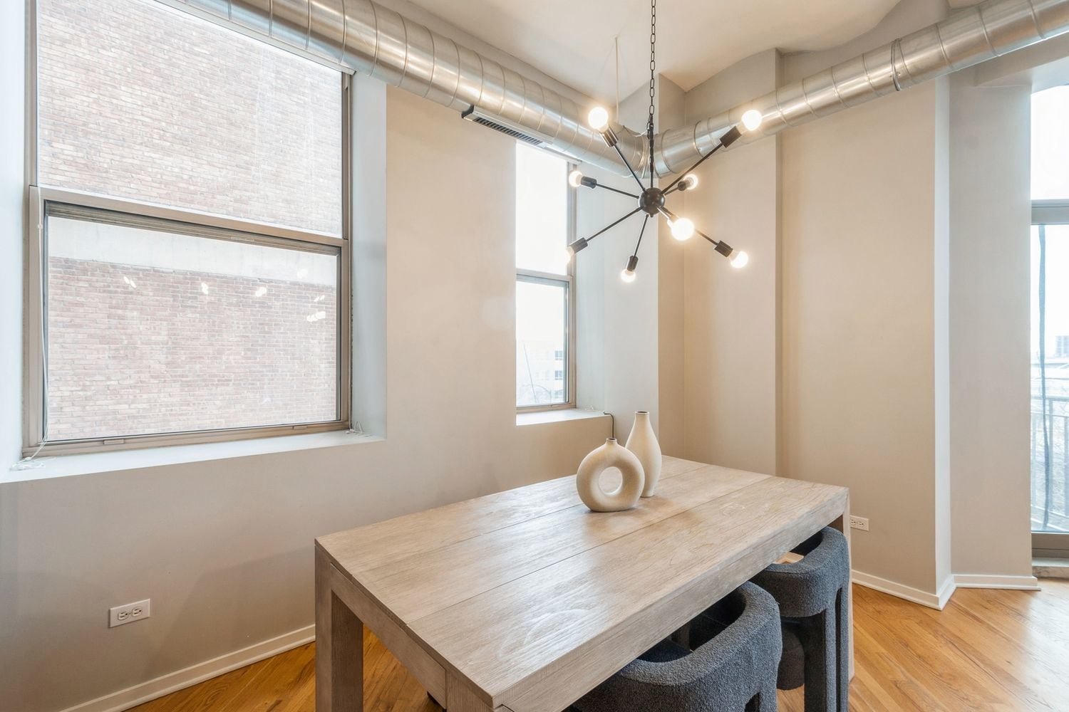 Building Photo - 500 S Clinton St