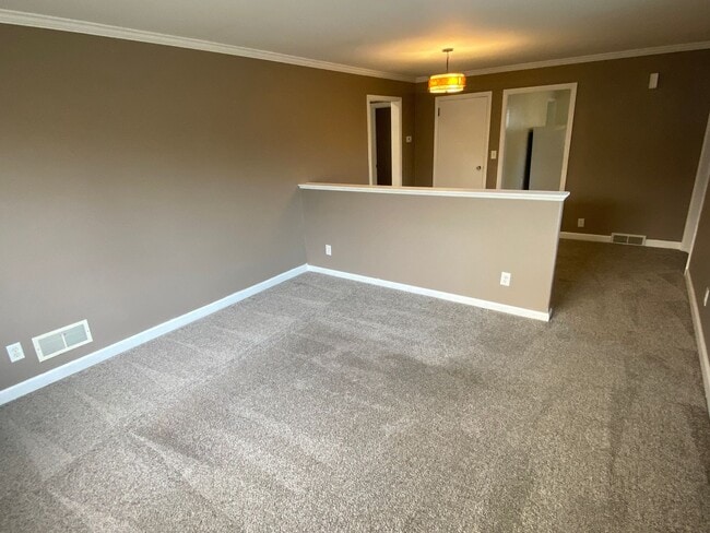 Building Photo - 2-Bedroom 1 Bath Ranch Style Home Near GD Jones Elementary