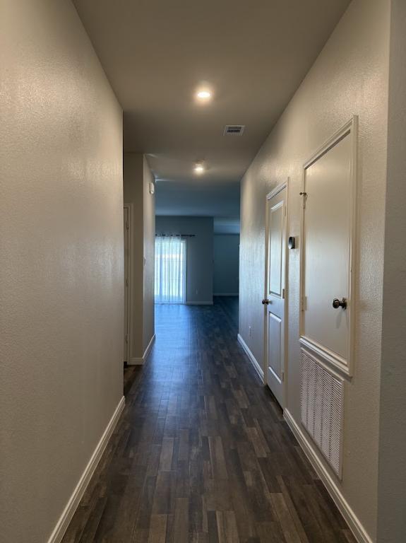 Building Photo - 529 Jameson